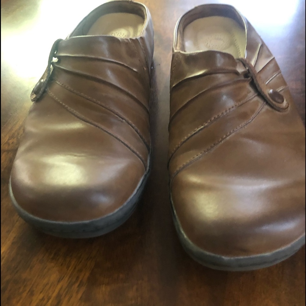 Leather Ladies Mules